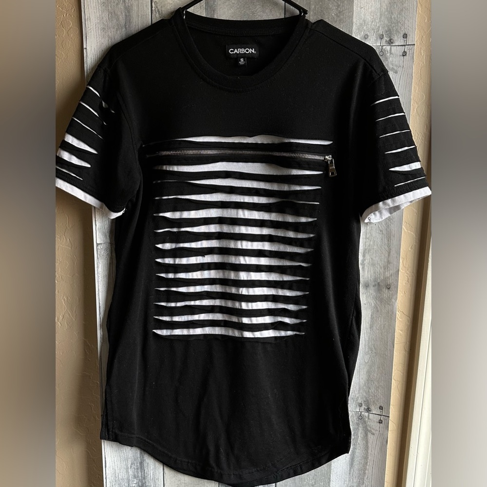 Men’s slim, fit/long length T-shirt